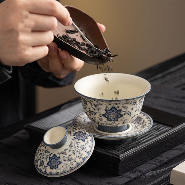 785acd78c107a361dff4a80ffab49368 Blue and flower twig lotus three talents cover bowl tea cup