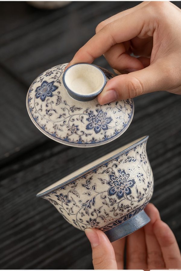 9cb11300c97227ad32e877a78a8a9dd7 Blue and flower twig lotus three talents cover bowl tea cup