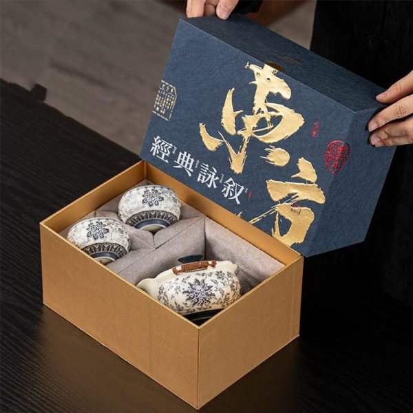 ddc4bfcf19ec8de54f15e4d173311128 Blue and flower tangled lotus hand-grabbing pot lid bowl tea cup (2 cups per pot)